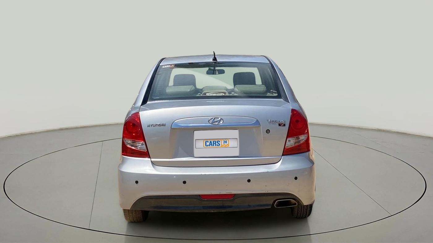 2010 Hyundai Verna TRANSFORM 1.6 SX VTVT, Petrol, Manual, 1,14,988 km, Back/Rear