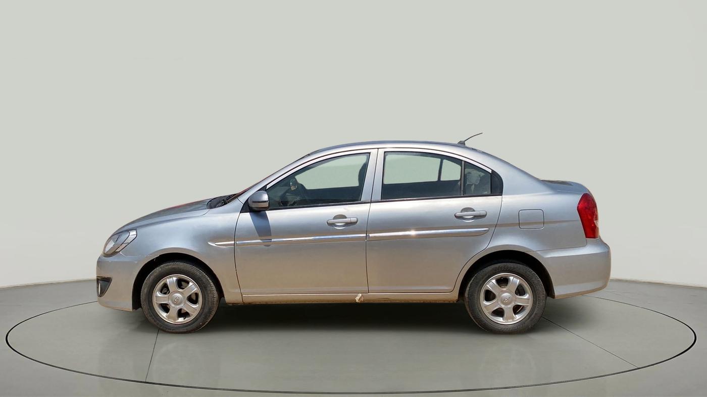 2010 Hyundai Verna TRANSFORM 1.6 SX VTVT, Petrol, Manual, 1,14,988 km, Left Side