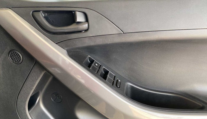 2023 Tata NEXON XM SUNROOF PETROL, Petrol, Manual, 10,325 km, Driver Side Door Panels Control