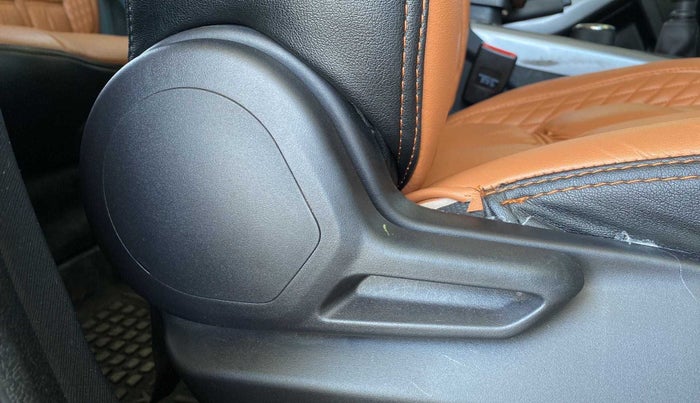 2023 Tata NEXON XM SUNROOF PETROL, Petrol, Manual, 10,325 km, Driver Side Adjustment Panel