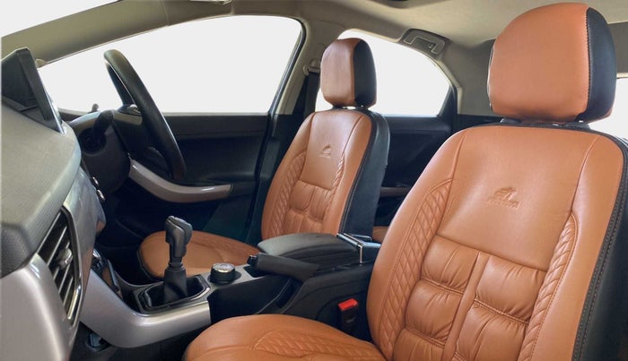 2023 Tata NEXON XM SUNROOF PETROL, Petrol, Manual, 10,325 km, Right Side Front Door Cabin