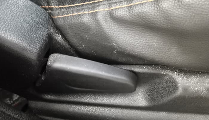 2018 Renault Kwid CLIMBER 1.0, Petrol, Manual, 62,926 km, Driver Side Adjustment Panel