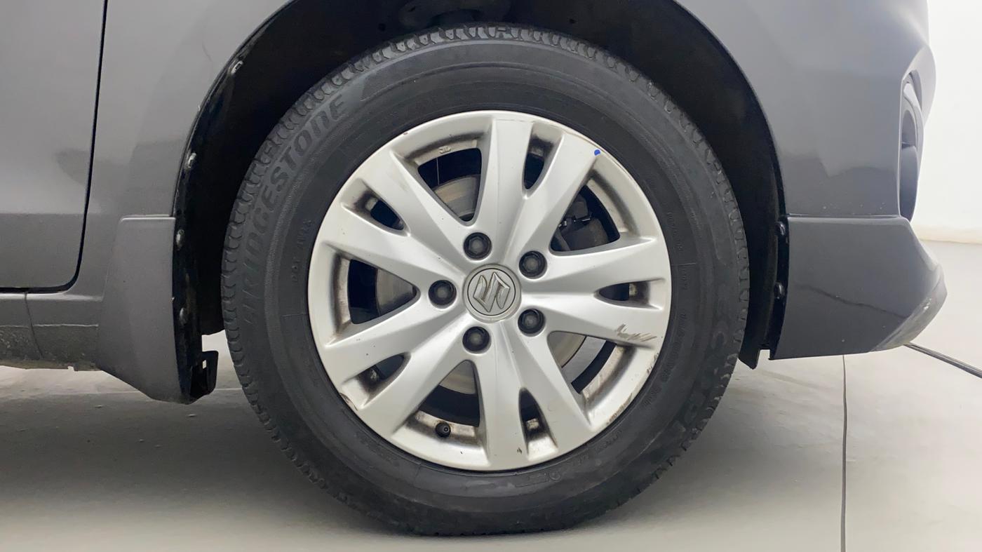 2018 Maruti Ertiga ZDI + SHVS, Diesel, Manual, 82,758 km, Right Front Wheel