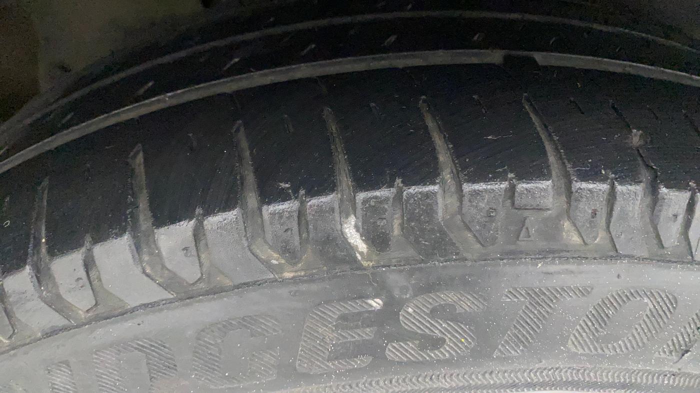 2018 Maruti Ertiga ZDI + SHVS, Diesel, Manual, 82,758 km, Right Rear Tyre Tread