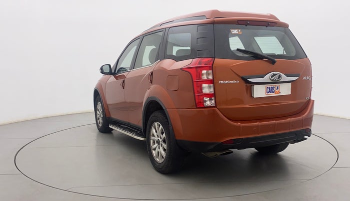 2015 Mahindra XUV500 W10, Diesel, Manual, 1,00,282 km, Left Back Diagonal