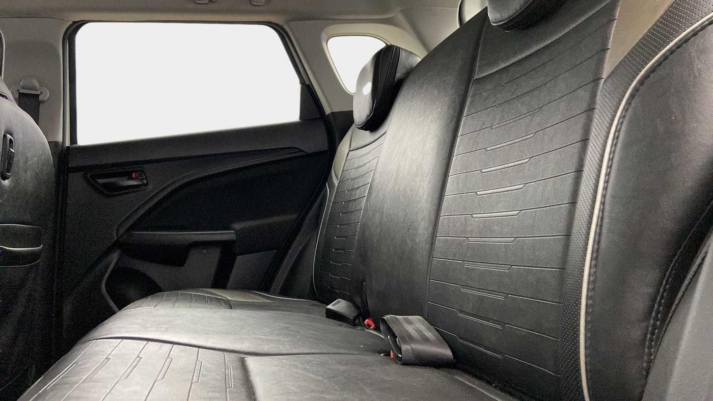 2023 Maruti BREZZA VXI SMART HYBRID, Petrol, Manual, 19,281 km, Right Side Rear Door Cabin
