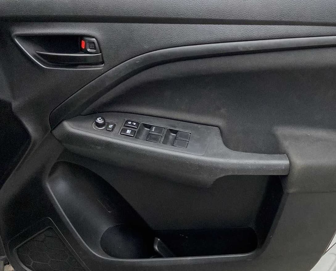 2023 Maruti BREZZA VXI SMART HYBRID, Petrol, Manual, 19,281 km, Driver Side Door Panels Control