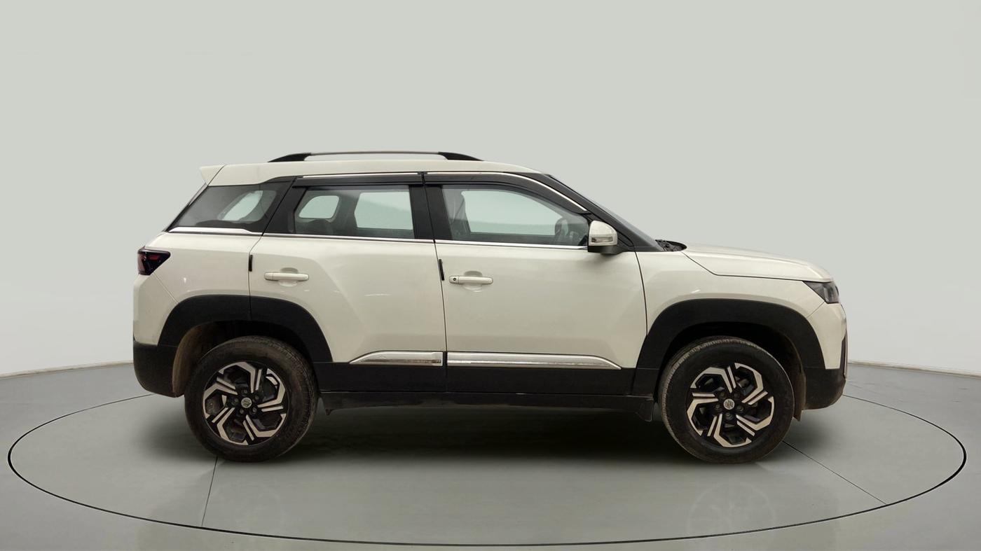2023 Maruti BREZZA VXI SMART HYBRID, Petrol, Manual, 19,281 km, Right Side View