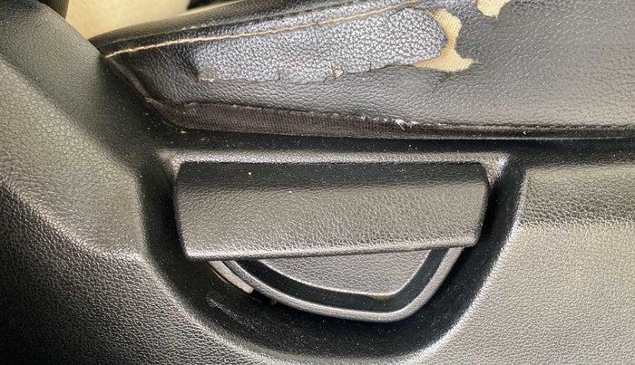 2019 Hyundai NEW SANTRO ASTA MT, Petrol, Manual, 25,012 km, Driver Side Adjustment Panel