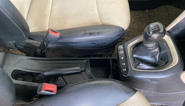 2019 Hyundai NEW SANTRO ASTA MT, Petrol, Manual, 25,012 km, Gear Lever