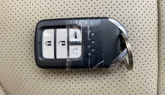 2019 Honda Civic 1.8L I-VTEC ZX CVT, Petrol, Automatic, 28,069 km, Key Close Up