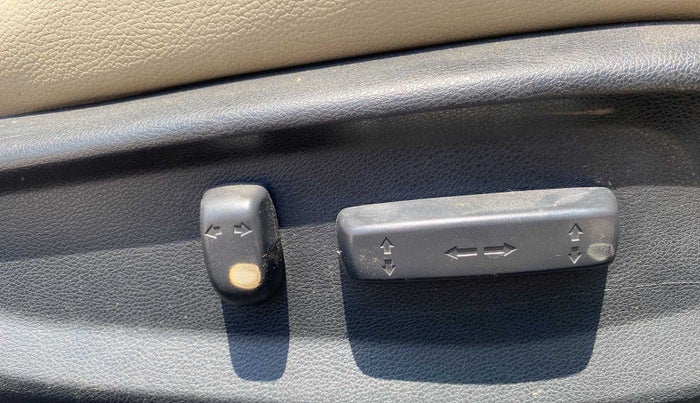 2019 Honda Civic 1.8L I-VTEC ZX CVT, Petrol, Automatic, 28,069 km, Driver Side Adjustment Panel