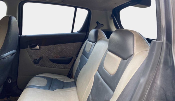 2016 Maruti Alto 800 LXI, Petrol, Manual, 49,965 km, Right Side Rear Door Cabin