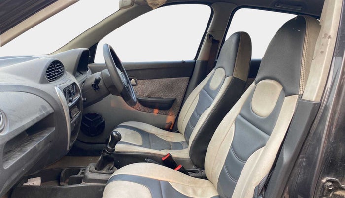 2016 Maruti Alto 800 LXI, Petrol, Manual, 49,965 km, Right Side Front Door Cabin