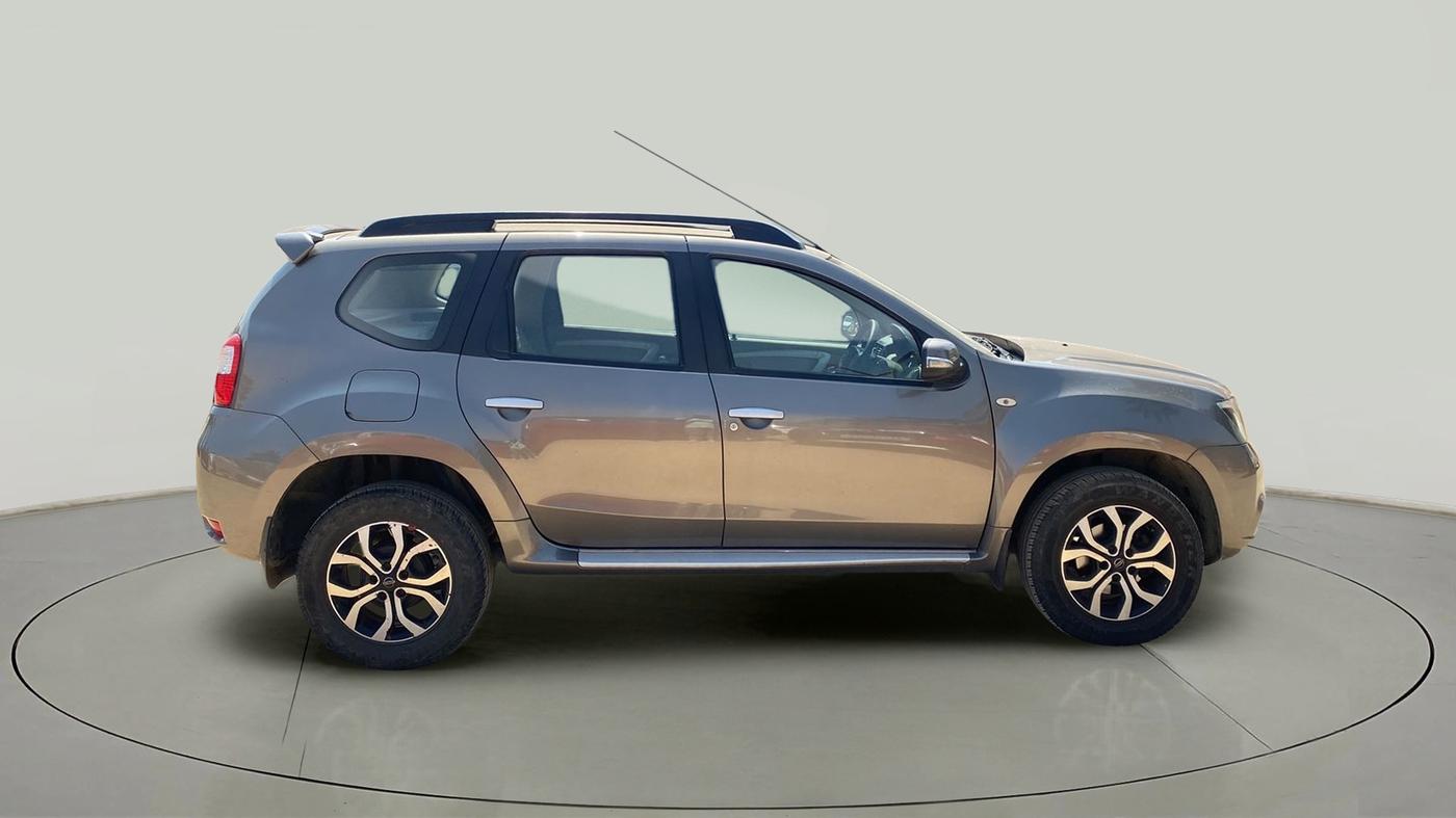 2016 Nissan Terrano XL D PLUS, Diesel, Manual, 86,493 km, Right Side View
