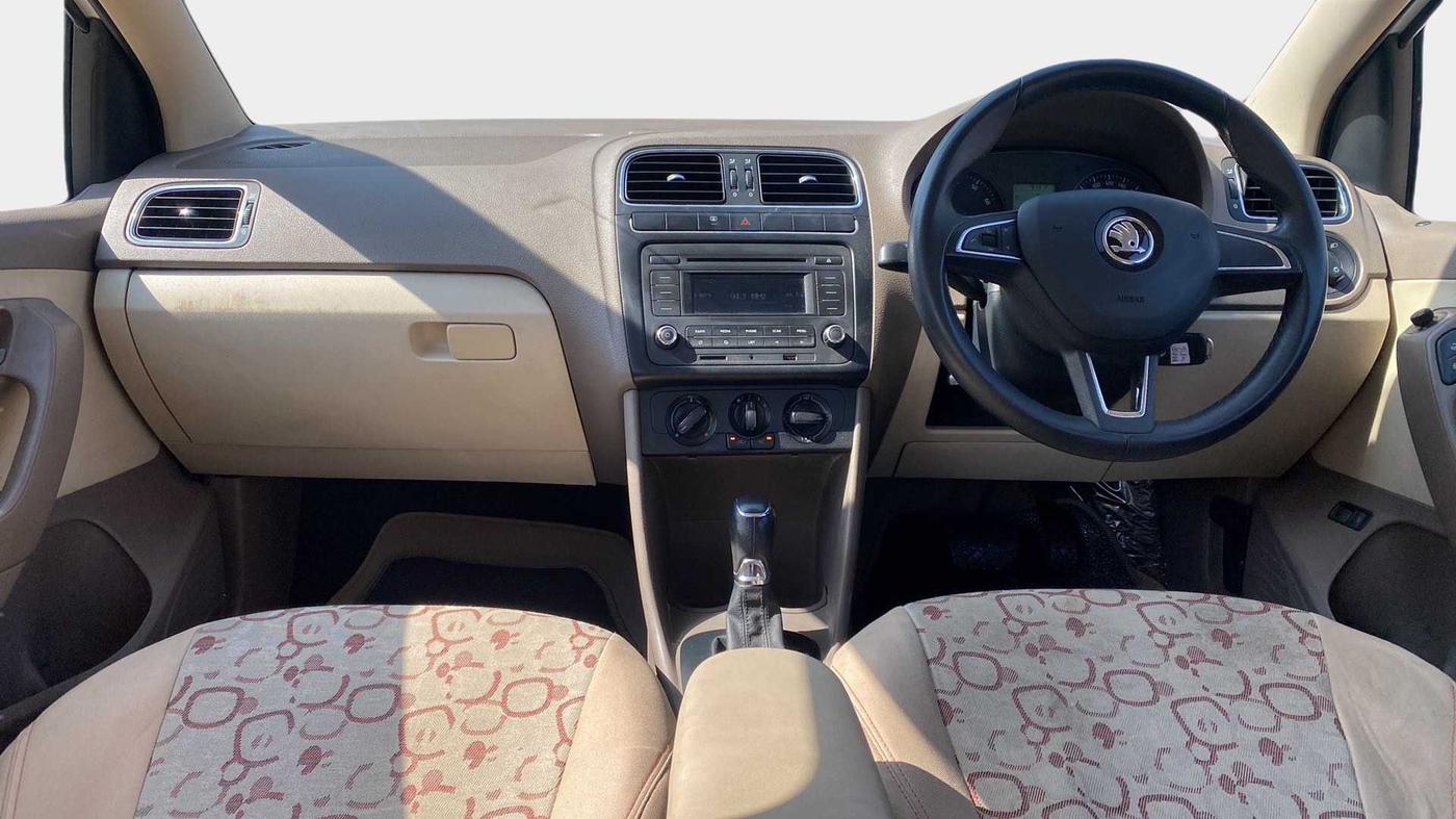 2014 Skoda Rapid 1.6 MPI AMBITION PLUS AT, Petrol, Automatic, 36,559 km, Dashboard