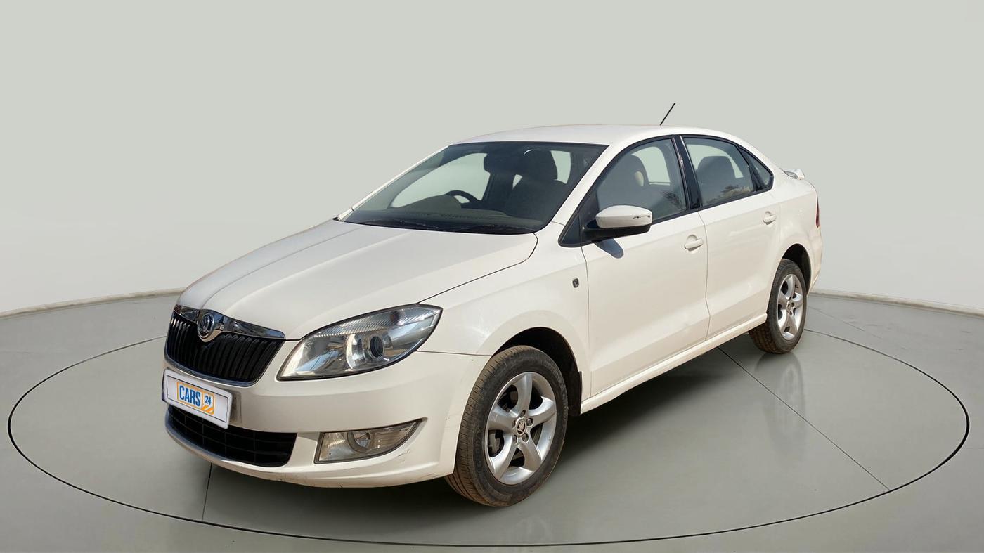 2014 Skoda Rapid 1.6 MPI AMBITION PLUS AT, Petrol, Automatic, 36,559 km, Left Front Diagonal