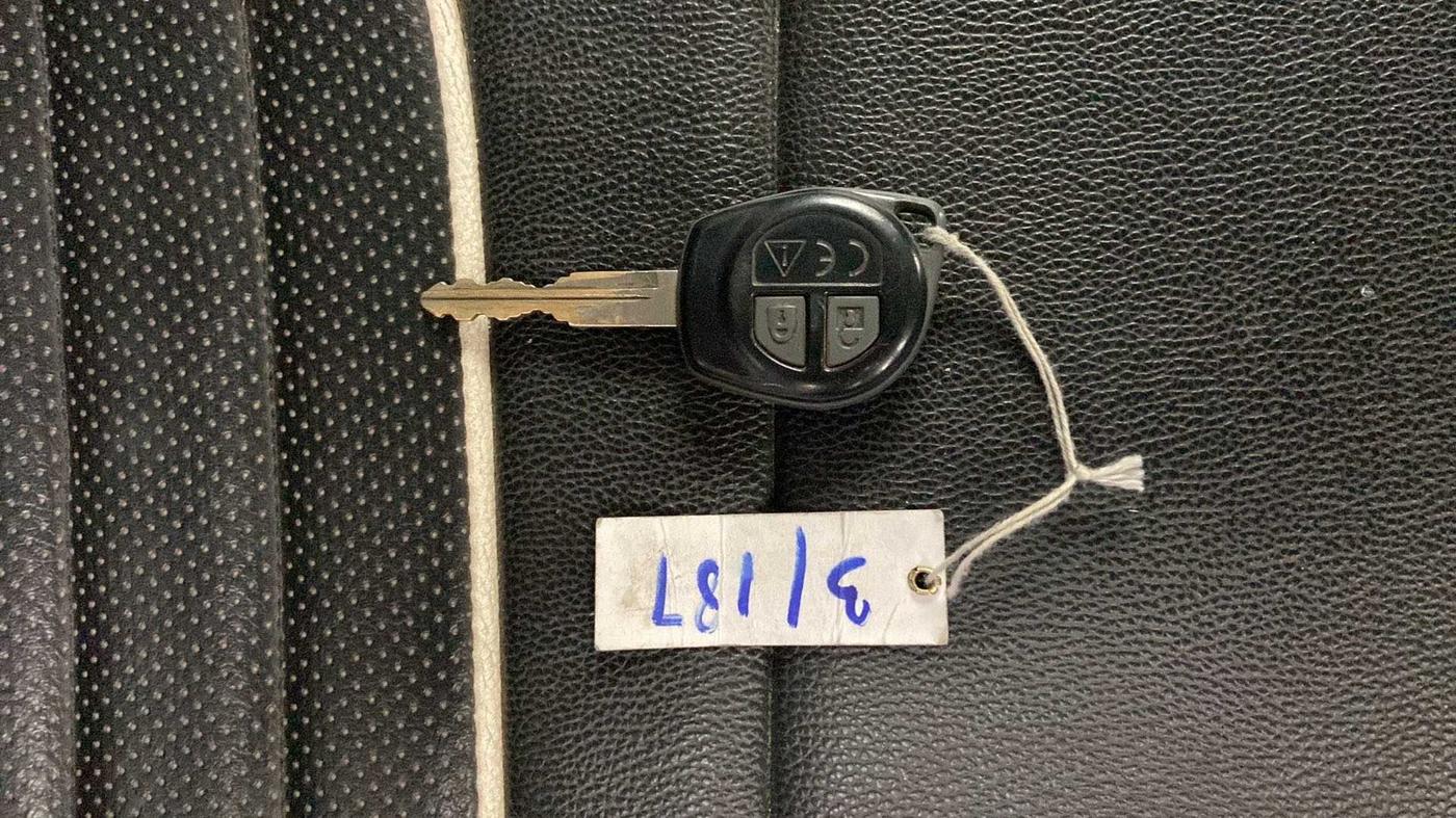 2018 Maruti Swift VXI, Petrol, Manual, 27,928 km, Key Close Up