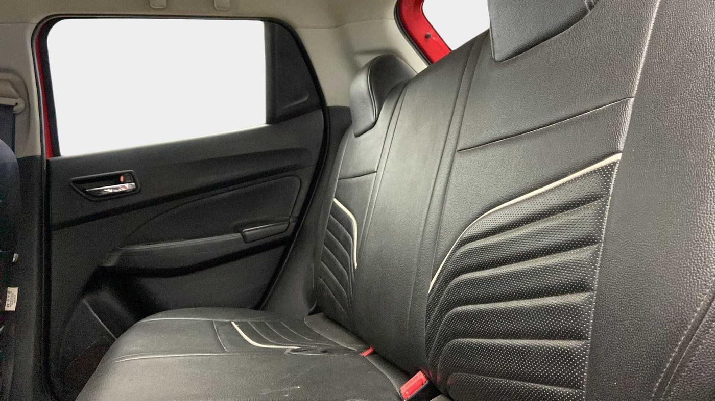 2018 Maruti Swift VXI, Petrol, Manual, 27,928 km, Right Side Rear Door Cabin