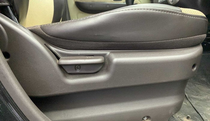 2011 Hyundai Santro Xing GL PLUS, Petrol, Manual, 69,213 km, Driver Side Adjustment Panel