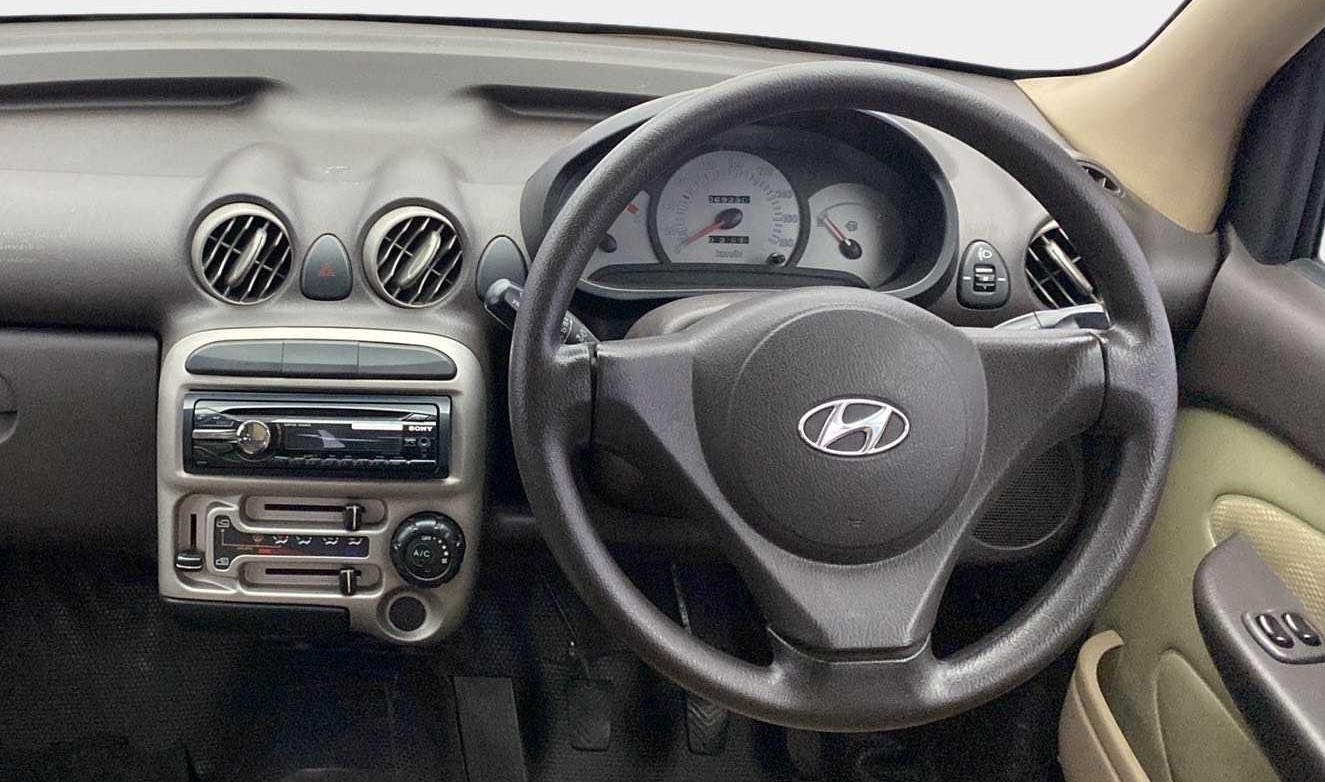 2011 Hyundai Santro Xing GL PLUS, Petrol, Manual, 69,213 km, Steering Wheel Close Up