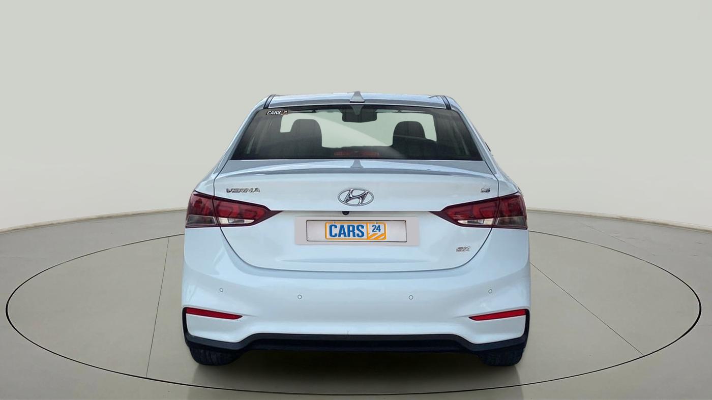 2017 Hyundai Verna 1.6 VTVT SX O, Petrol, Manual, 62,007 km, Back/Rear