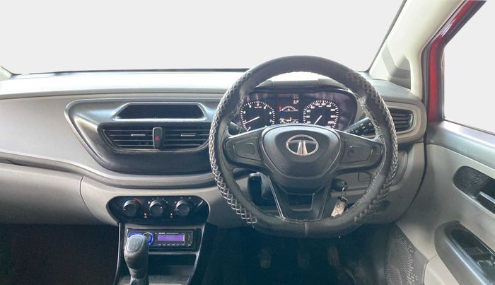 2021 Tata ALTROZ XE DIESEL, Diesel, Manual, 45,980 km, Steering Wheel Close Up