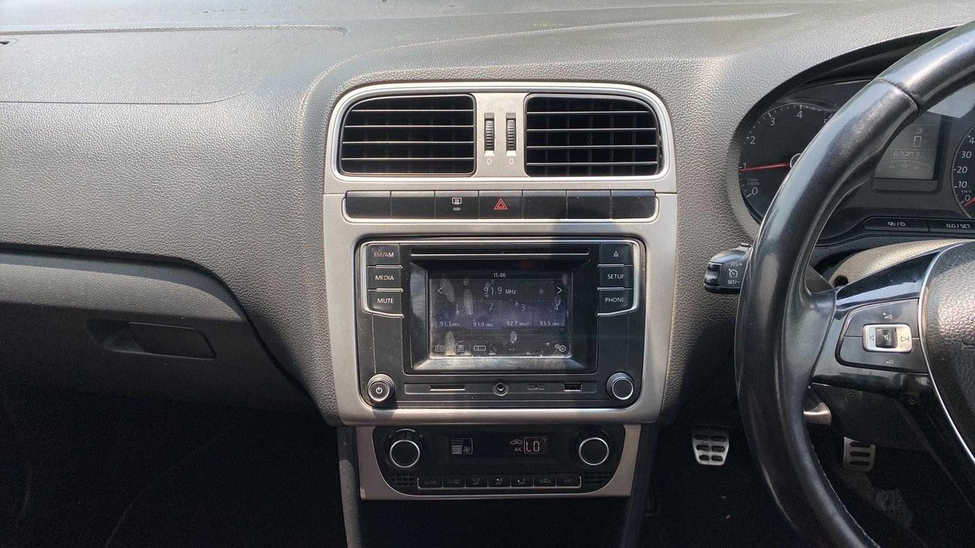 2017 Volkswagen Polo HIGHLINE1.2L, Petrol, Manual, 63,196 km, Air Conditioner