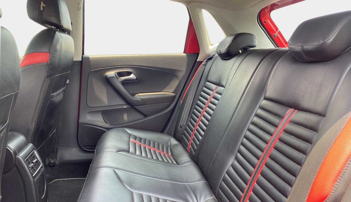 2017 Volkswagen Polo HIGHLINE1.2L, Petrol, Manual, 63,196 km, Right Side Rear Door Cabin