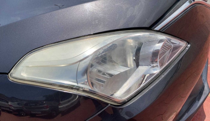 2018 Maruti Baleno ZETA PETROL 1.2, Petrol, Manual, 37,782 km, Right headlight - Clamp has minor damage