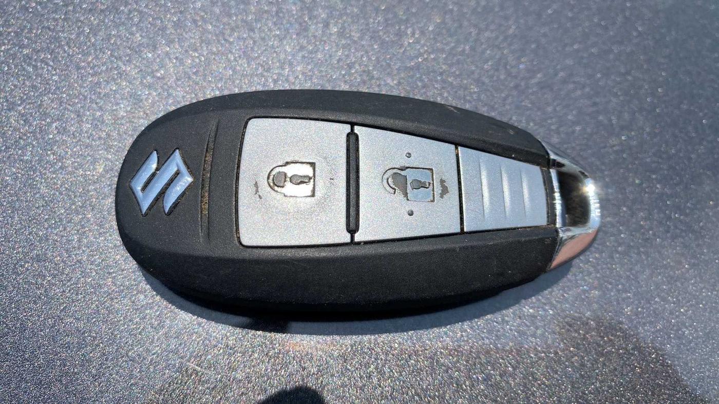 2018 Maruti Baleno ZETA PETROL 1.2, Petrol, Manual, 37,782 km, Key Close Up
