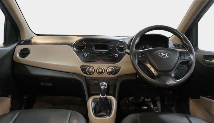 2015 Hyundai Grand i10 ASTA (O) 1.2 KAPPA VTVT, Petrol, Manual, 1,17,933 km, Dashboard