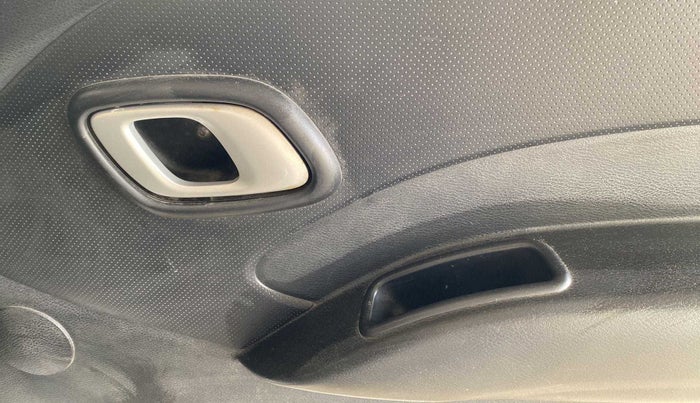 2018 Datsun Redi Go T (O), Petrol, Manual, 41,932 km, Driver Side Door Panels Control