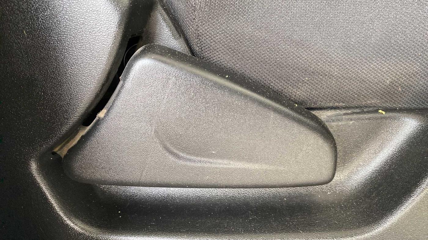 2018 Datsun Redi Go T (O), Petrol, Manual, 41,932 km, Driver Side Adjustment Panel