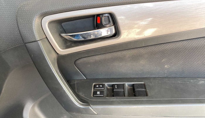 2016 Maruti Vitara Brezza ZDI PLUS, Diesel, Manual, 70,029 km, Driver Side Door Panels Control