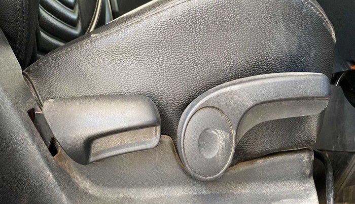 2016 Maruti Vitara Brezza ZDI PLUS, Diesel, Manual, 70,029 km, Driver Side Adjustment Panel