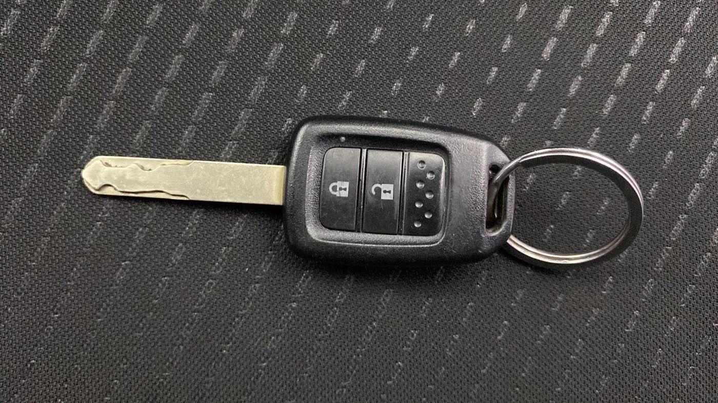2018 Honda WR-V 1.2L I-VTEC VX MT, Petrol, Manual, 26,403 km, Key Close Up