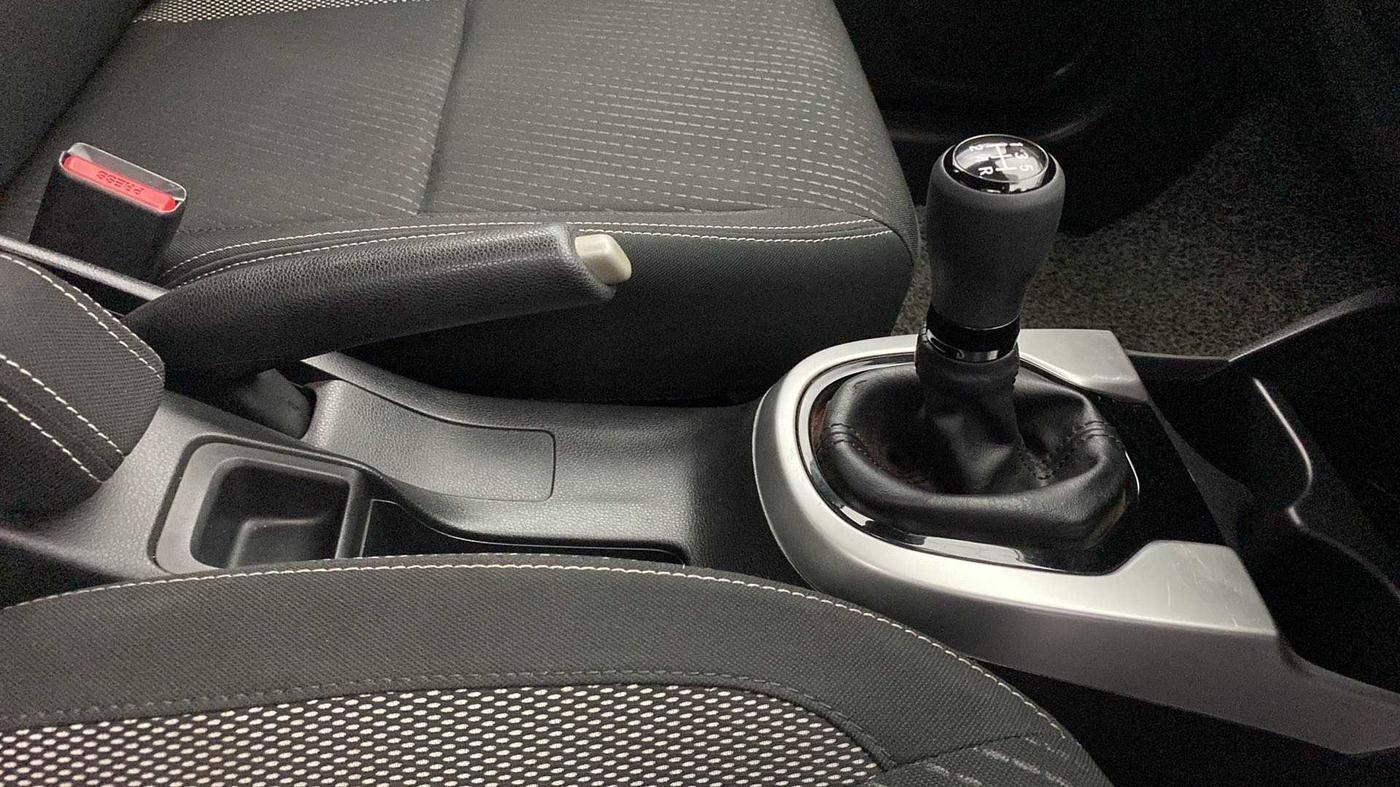 2018 Honda WR-V 1.2L I-VTEC VX MT, Petrol, Manual, 26,403 km, Gear Lever
