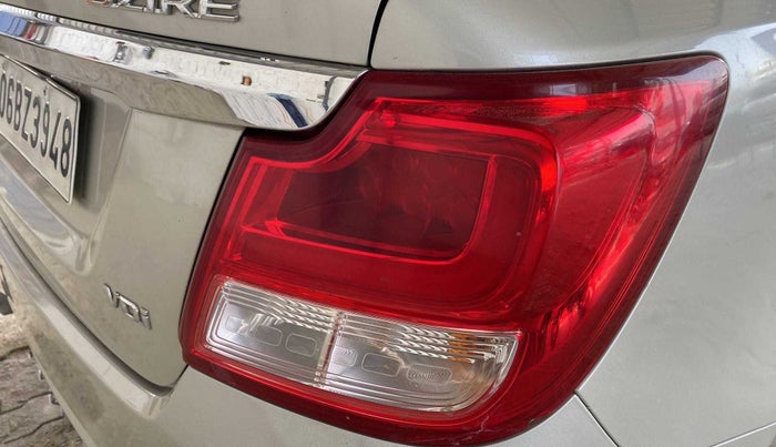 2019 Maruti Dzire VDI, Diesel, Manual, 30,365 km, Right tail light - Minor damage