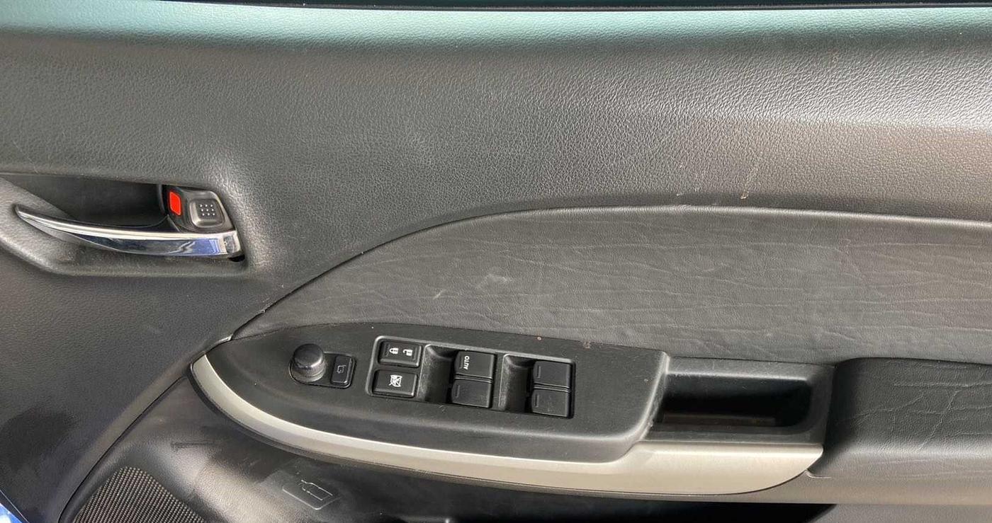 2017 Maruti Baleno ALPHA PETROL 1.2, Petrol, Manual, 84,354 km, Driver Side Door Panels Control