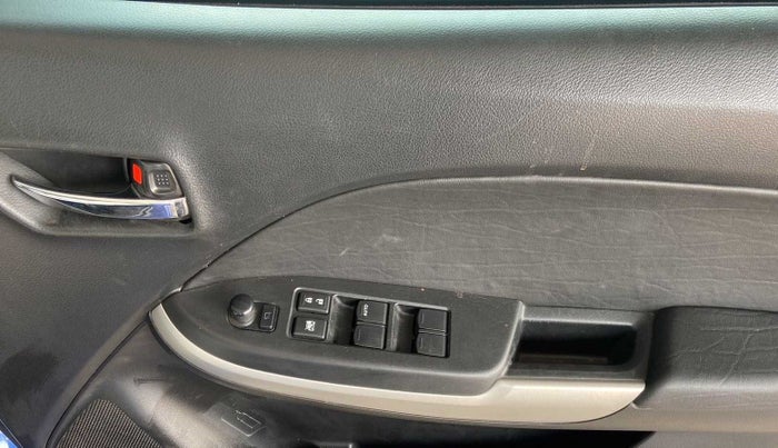 2017 Maruti Baleno ALPHA PETROL 1.2, Petrol, Manual, 84,354 km, Driver Side Door Panels Control