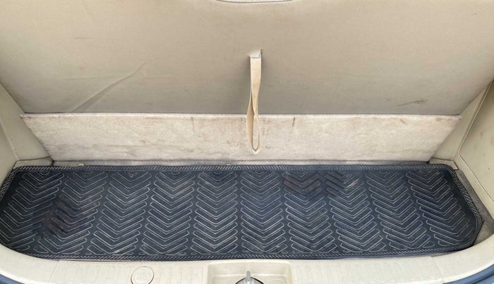 2012 Maruti Ertiga ZXI, Petrol, Manual, 72,853 km, Boot Inside