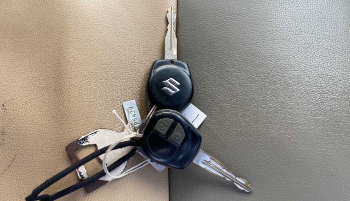 2012 Maruti Ertiga ZXI, Petrol, Manual, 72,853 km, Key Close Up