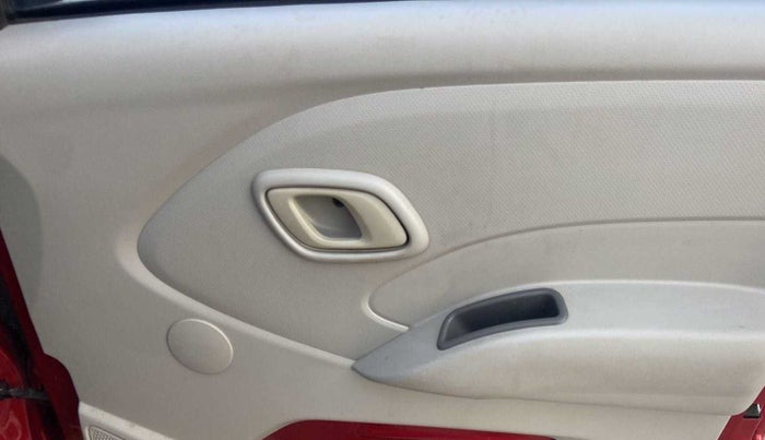 2016 Datsun Redi Go T (O), Petrol, Manual, 23,475 km, Driver Side Door Panels Control