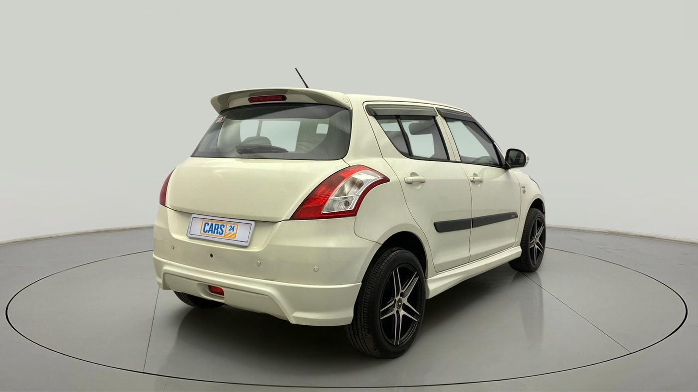 2015 Maruti Swift LXI (O), Petrol, Manual, 96,515 km, Right Back Diagonal