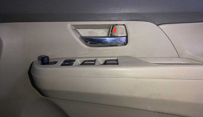 2021 Maruti Ertiga VXI CNG, CNG, Manual, 40,943 km, Driver Side Door Panels Control