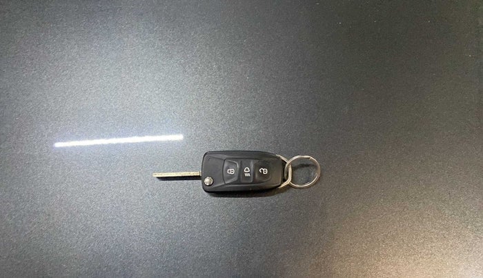 2023 Tata Tiago XZ PLUS PETROL, Petrol, Manual, 8,597 km, Key Close Up