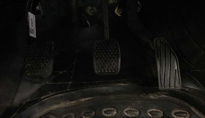 2022 Maruti Alto VXI, Petrol, Manual, 11,209 km, Pedals