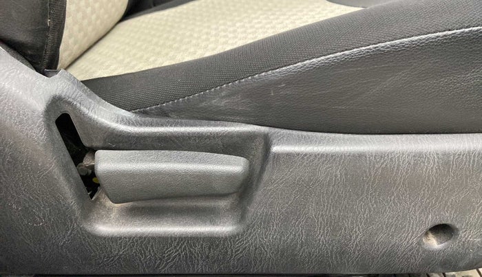 2022 Maruti Alto VXI, Petrol, Manual, 11,209 km, Driver Side Adjustment Panel