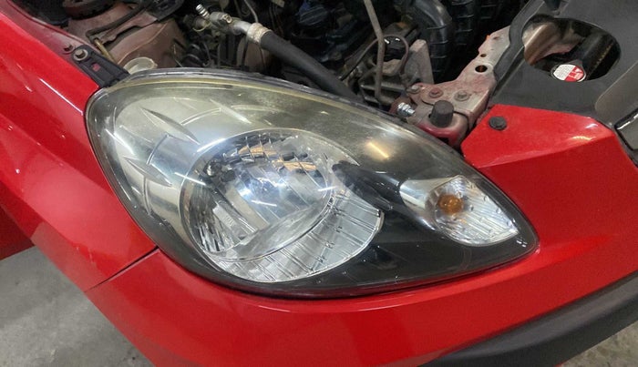 2014 Honda Brio S MT, Petrol, Manual, 56,877 km, Right headlight - Minor scratches